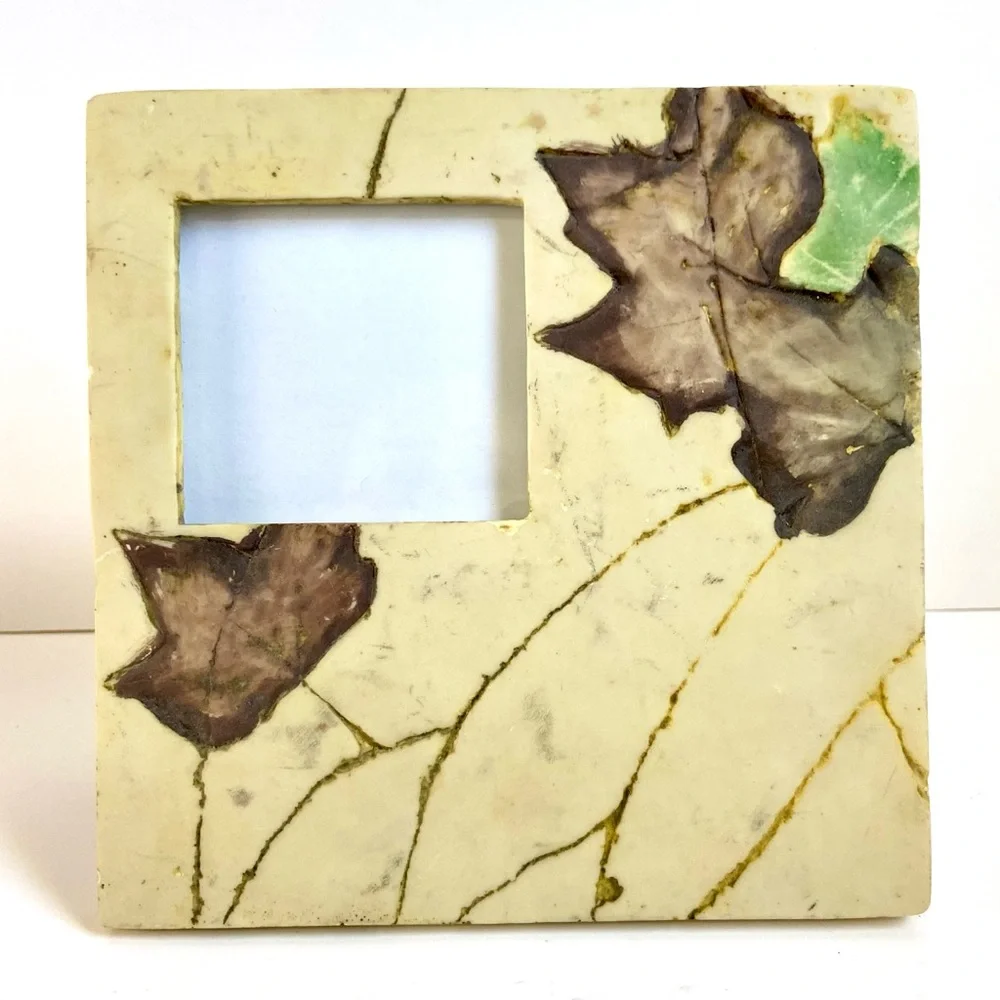 World Bazaars Stone Leaf Picture Frame